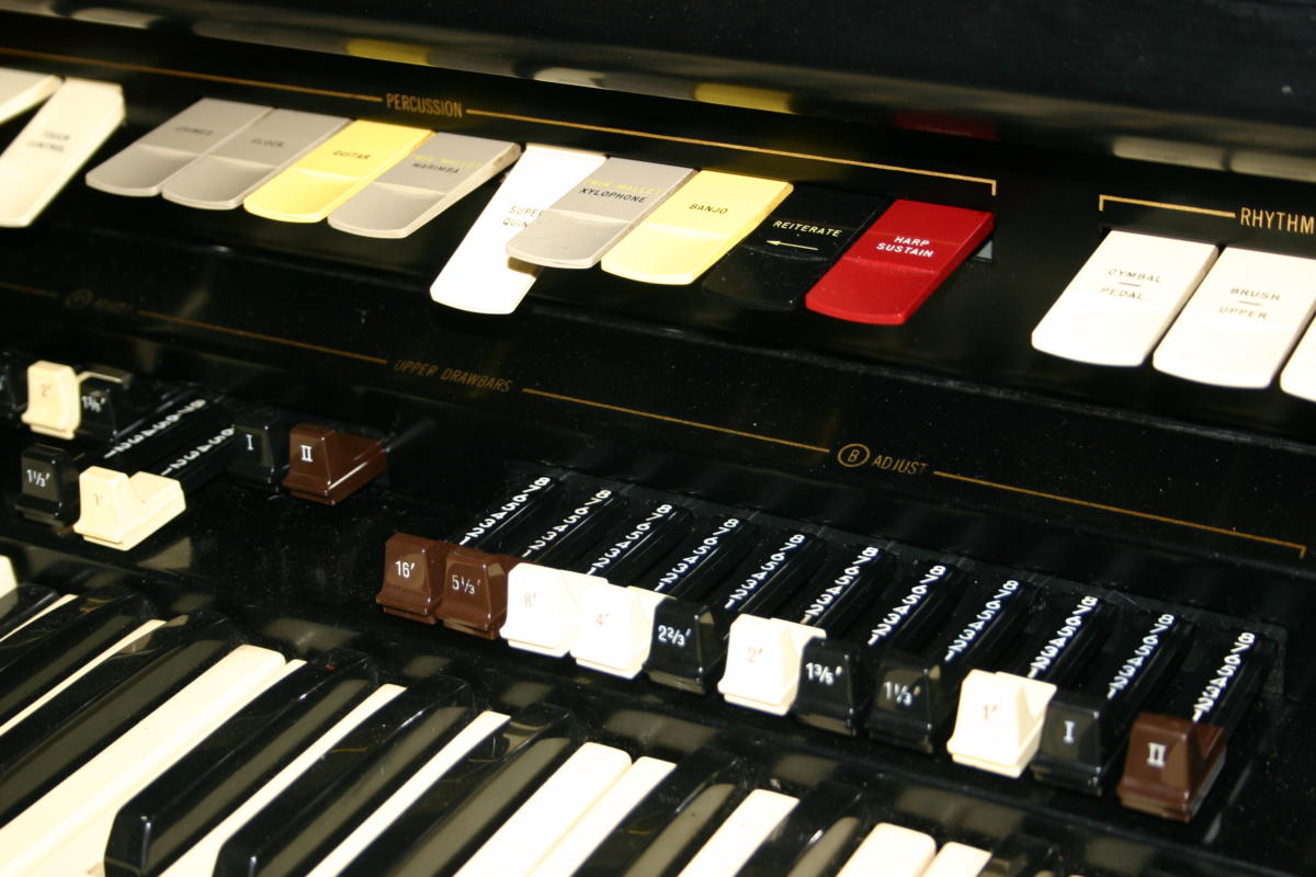 Hammond X77 met Leslie for sale